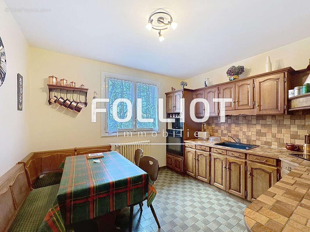 Maison à CERISY-LA-SALLE