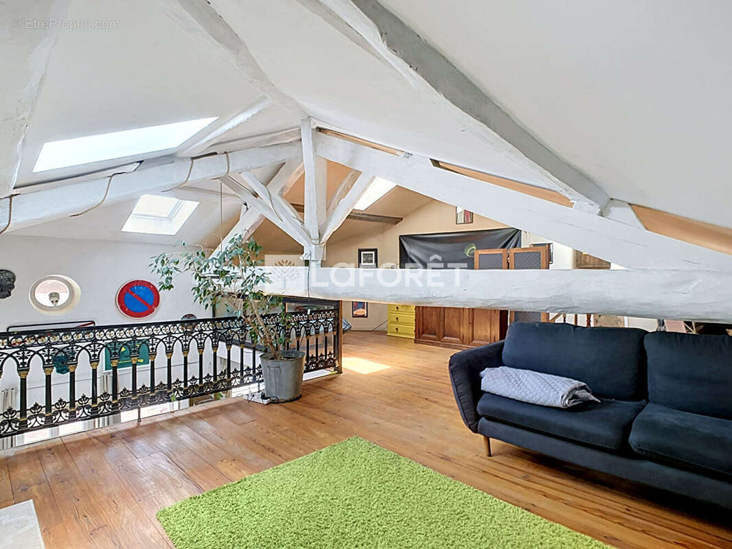 Maison à VILLIE-MORGON