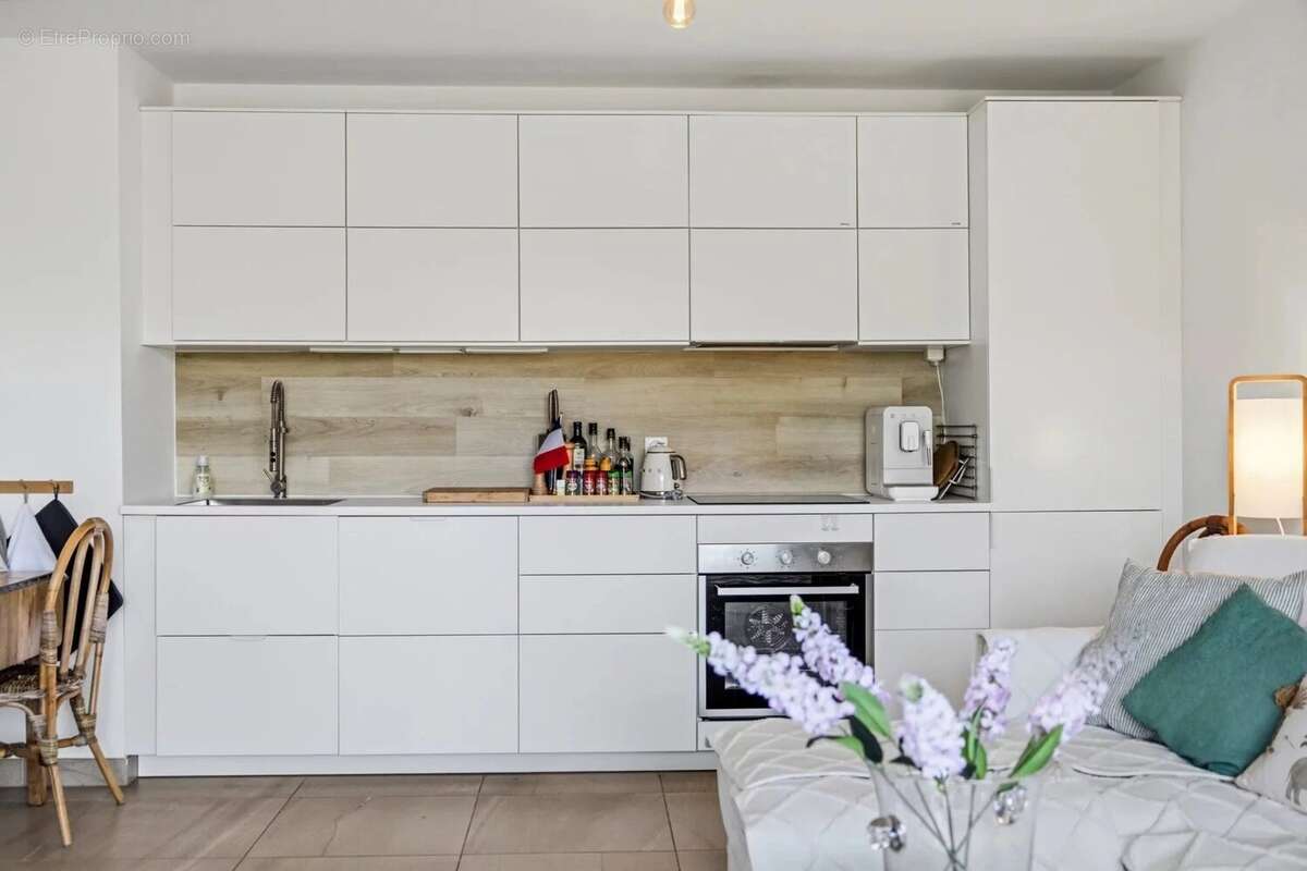 Appartement à VALLAURIS