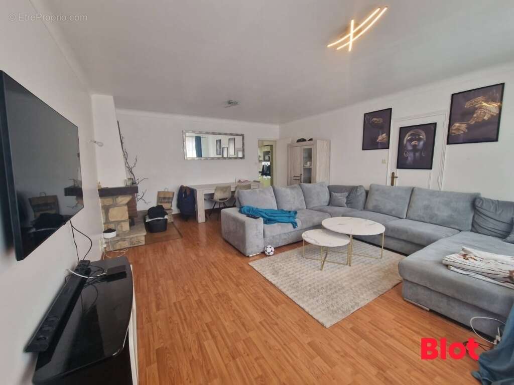 Maison à LOUVIGNE-DE-BAIS