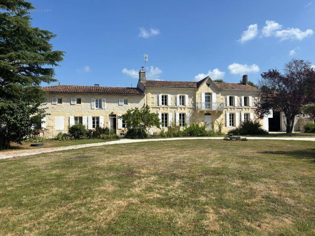 Maison à MIRAMBEAU