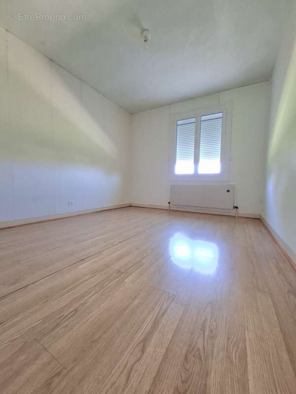 Maison 72 m² à Aigne  - photo 8