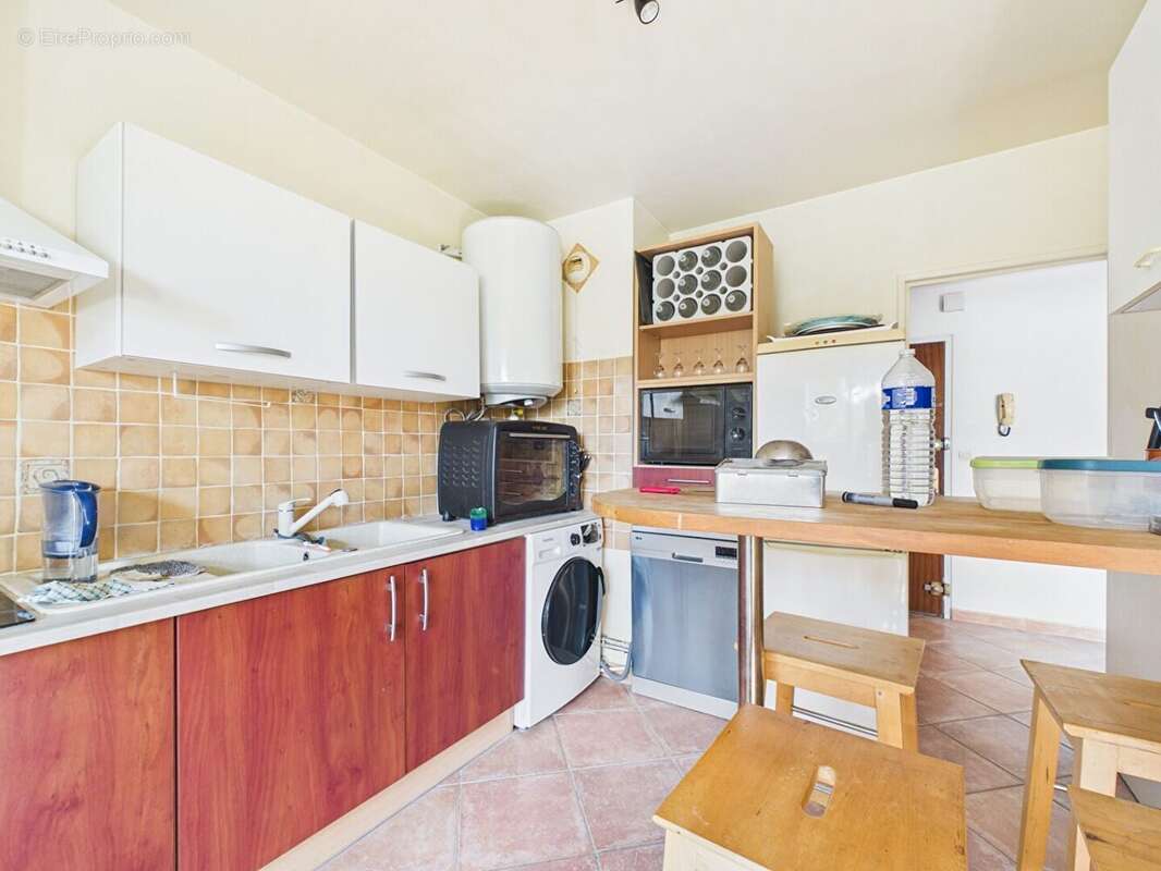 Appartement à VILLENEUVE-LES-AVIGNON