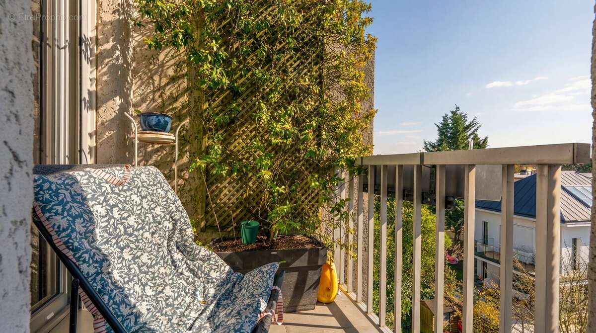 Appartement à GARCHES