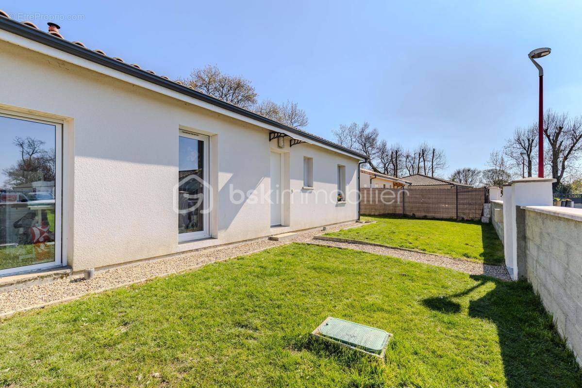 Maison à SAINT-ANDRE-DE-CUBZAC