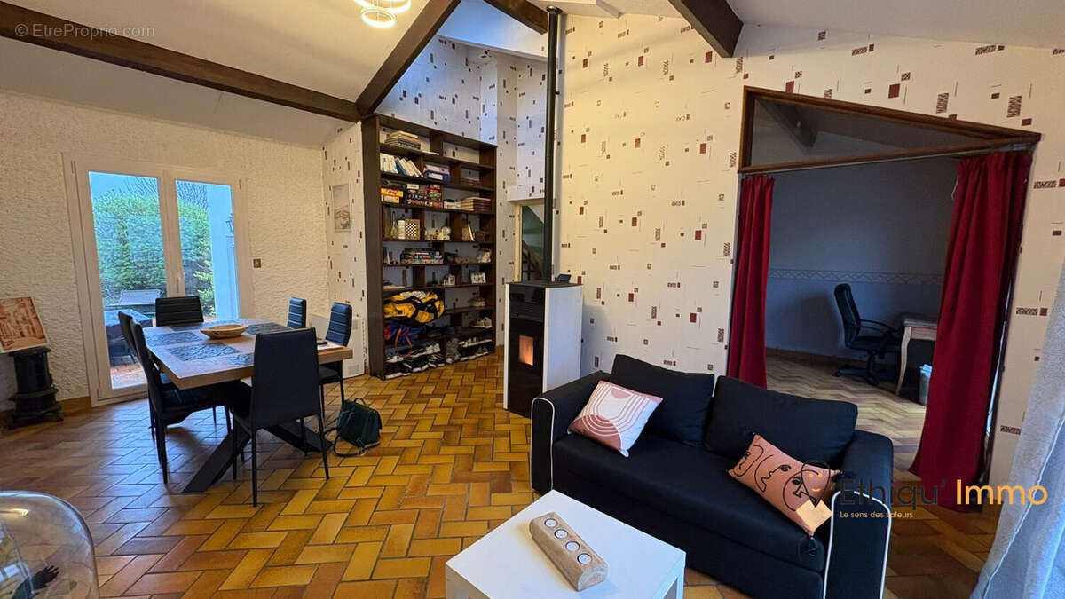 Maison à CHAUMONT