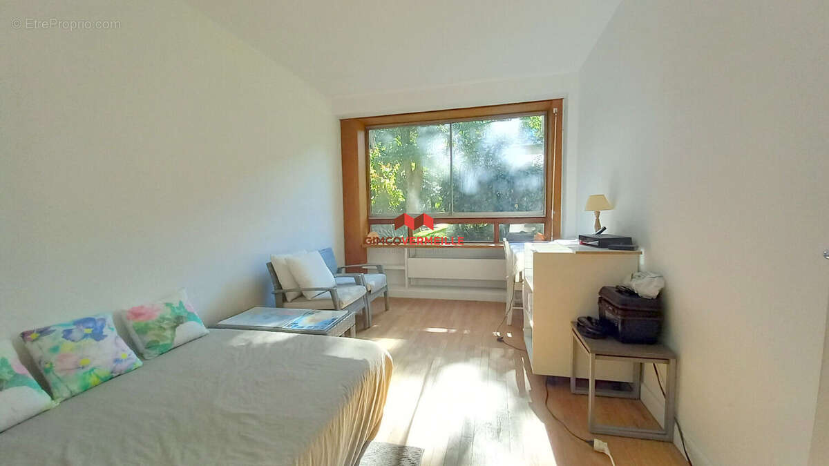 Appartement à LOUVECIENNES