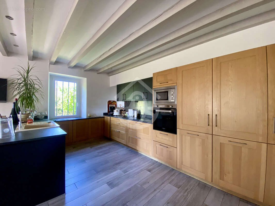 Maison à SAINT-GEORGES-LES-BAINS