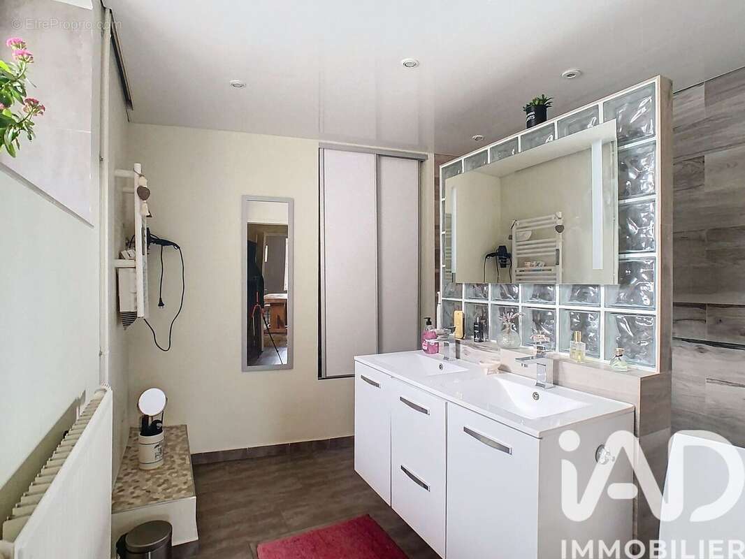 Maison 141 m² à Broyes  - photo 5