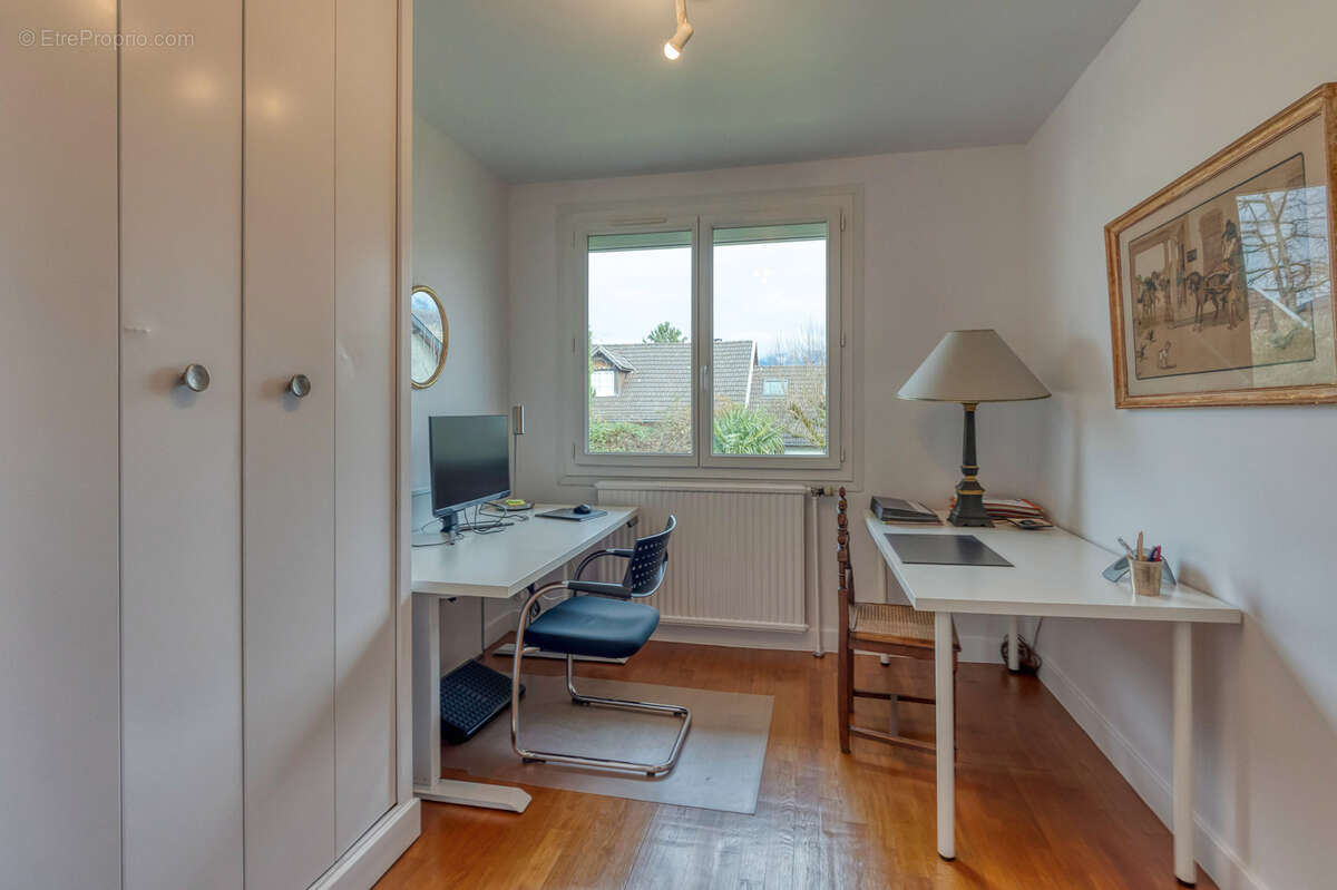 Maison à BRIE-ET-ANGONNES