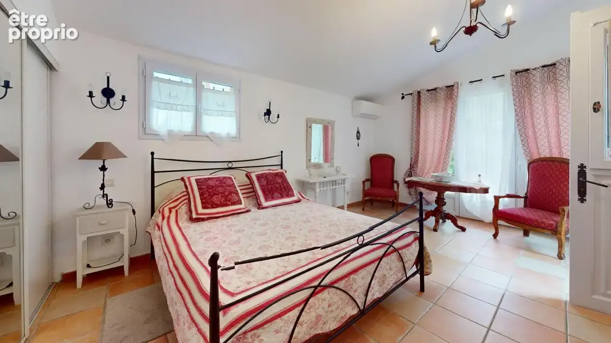 Maison 162 m² à Pia  - photo 20