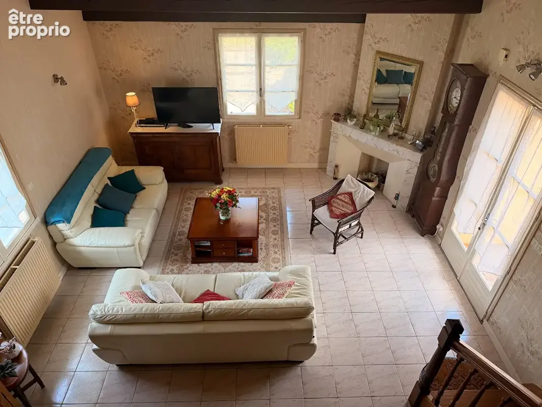 Maison à FREJAIROLLES