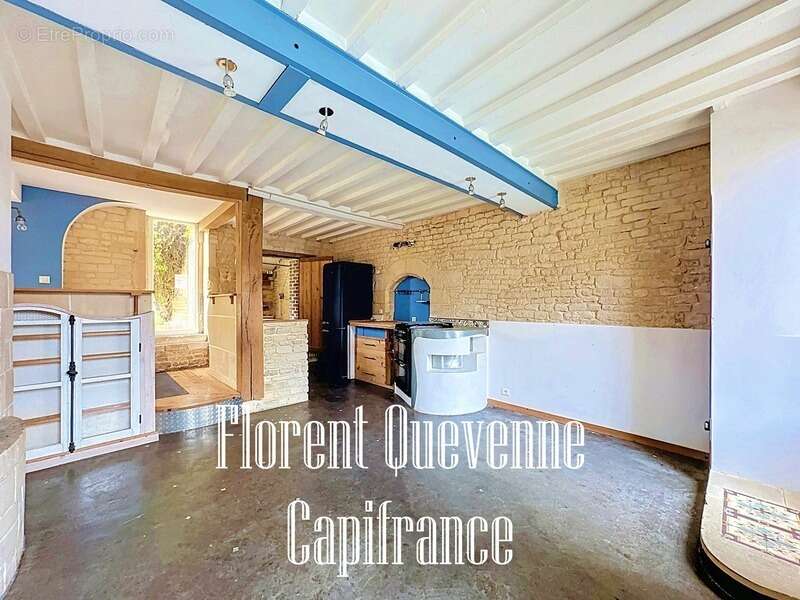 Maison à FLEURY-SUR-ORNE