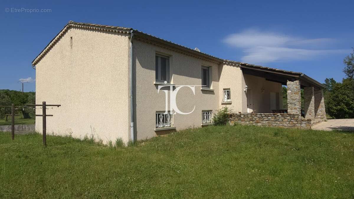 Maison à BERRIAS-ET-CASTELJAU