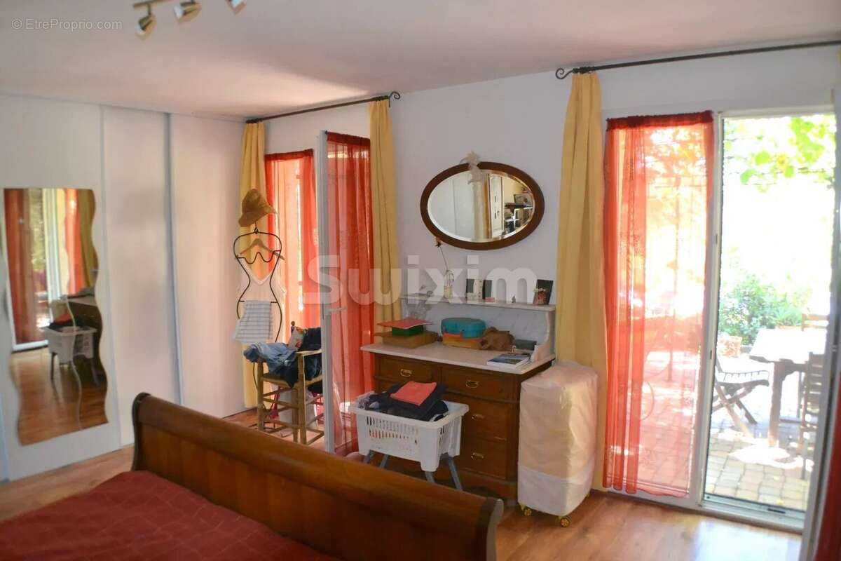 Maison à SAINT-LAURENT-D'AIGOUZE