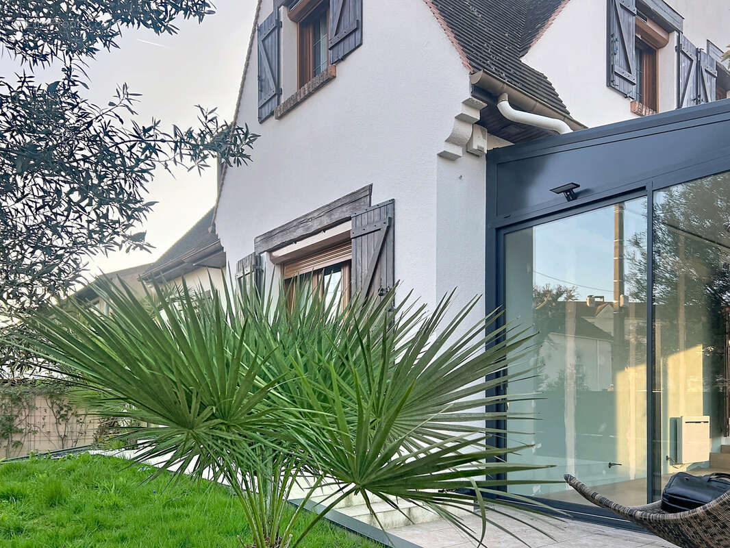 Maison à PARAY-VIEILLE-POSTE