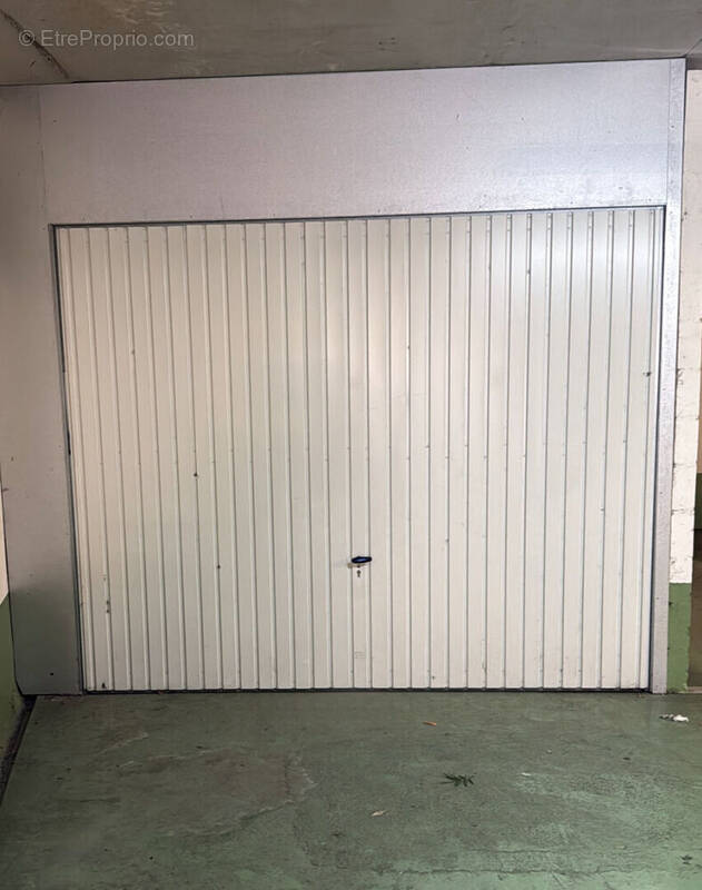 Parking à VILLEPINTE