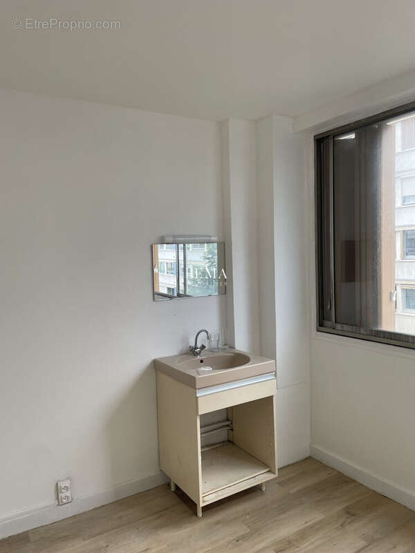 Appartement à LEVALLOIS-PERRET
