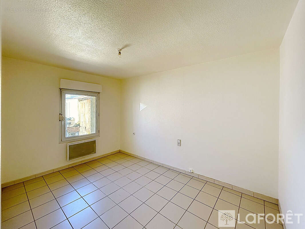 Appartement à COURTHEZON