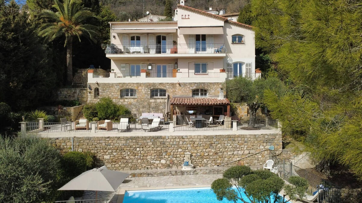Maison à GRASSE