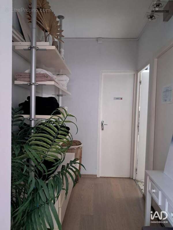 Photo 4 - Commerce à LEZIGNAN-CORBIERES