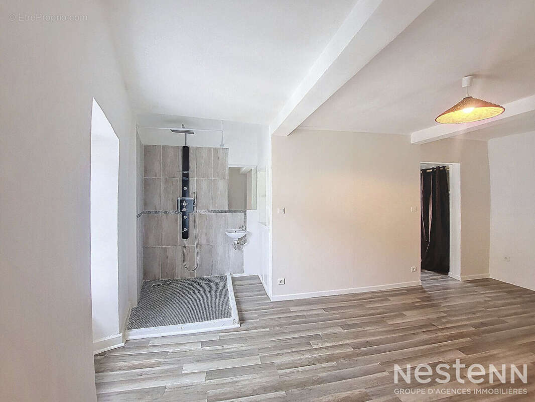 A Vendre Maison rénovée en pierre de 81 m² sur deux niveaux proche du centre-ville de Condom - photo 11