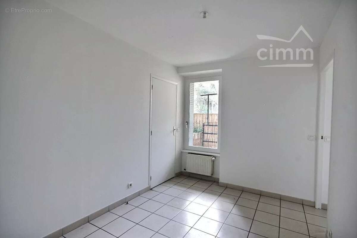 Appartement à CRUAS