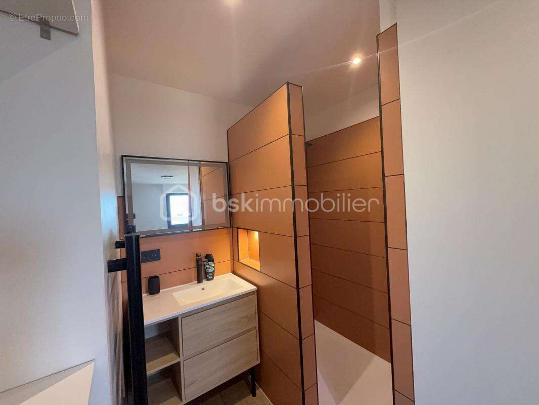 Appartement à FRONTIGNAN