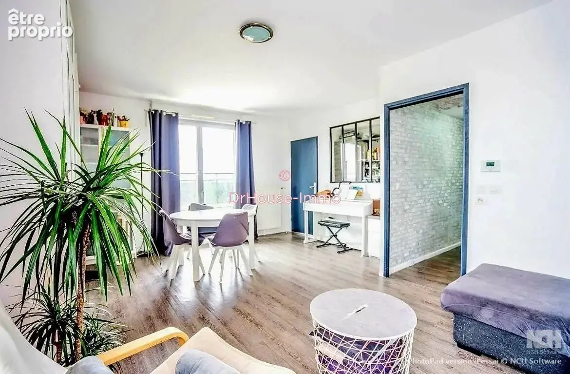 Appartement 80 m² à Louvres  - photo 3