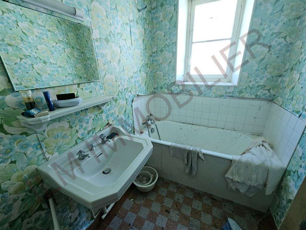 Maison à BAZARNES