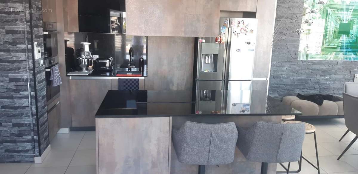 Appartement à MARSEILLE-3E