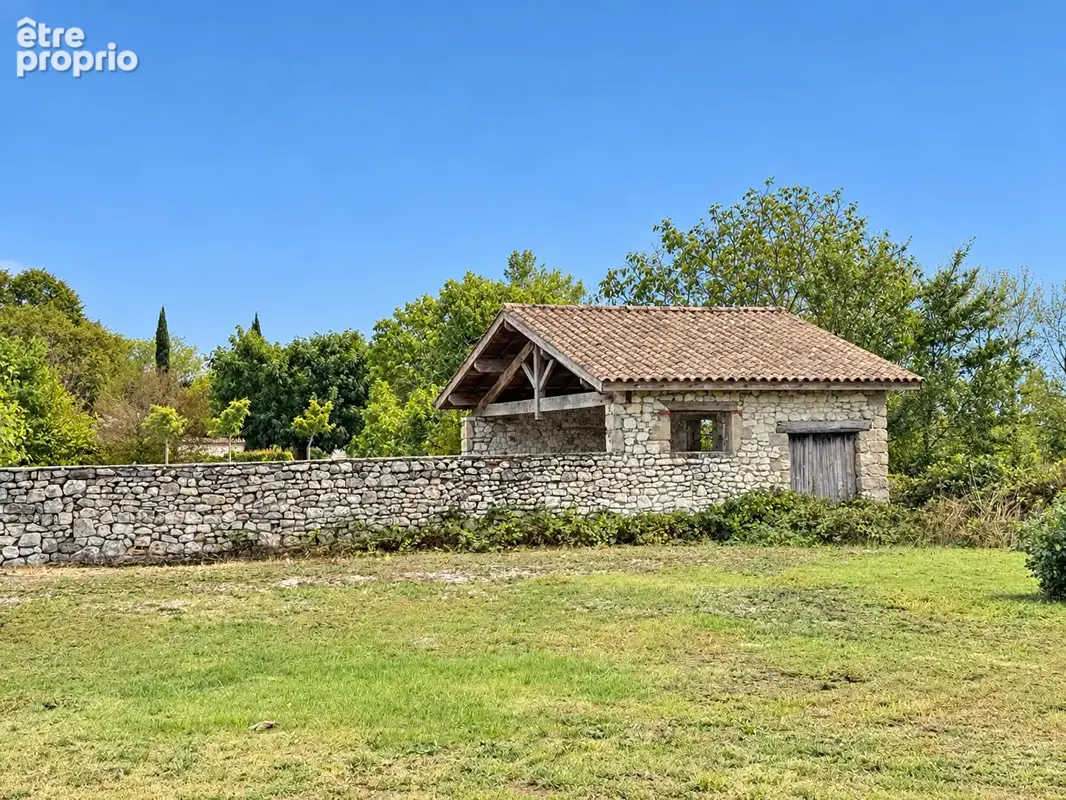 Maison en pierres avec piscine au calme - photo 6