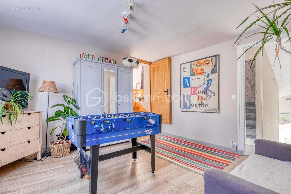 Ensemble immobilier : Maison, appartement et grange - photo 9