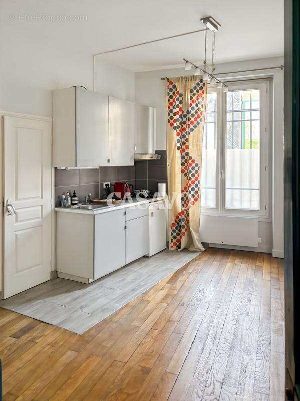 Appartement à PARIS-6E