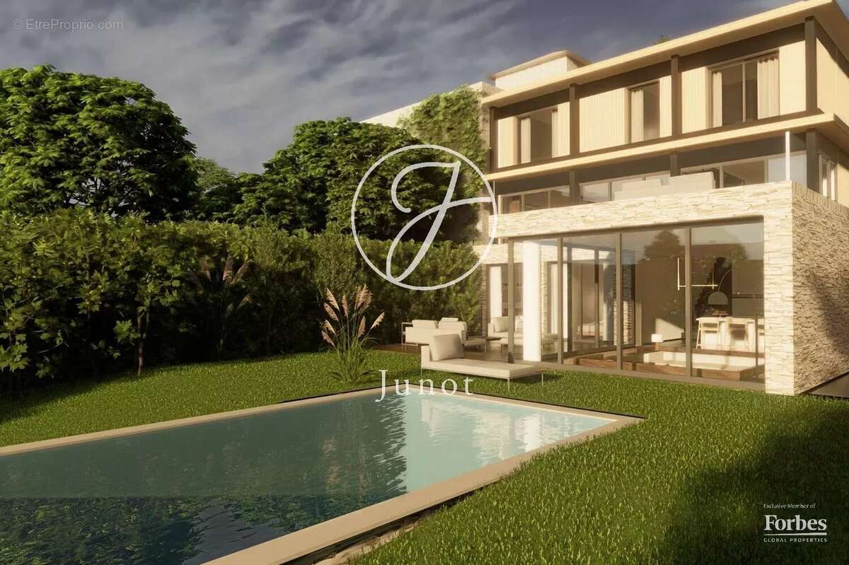 Terrain à VILLE-D'AVRAY