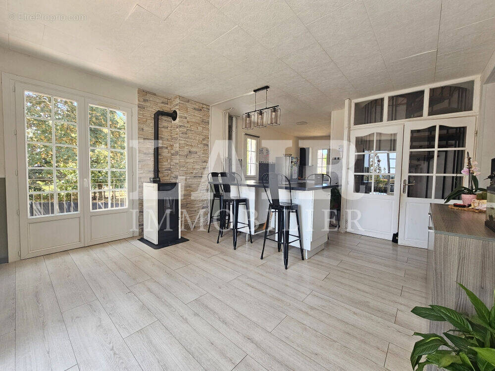 Maison à SOUGE-LE-GANELON