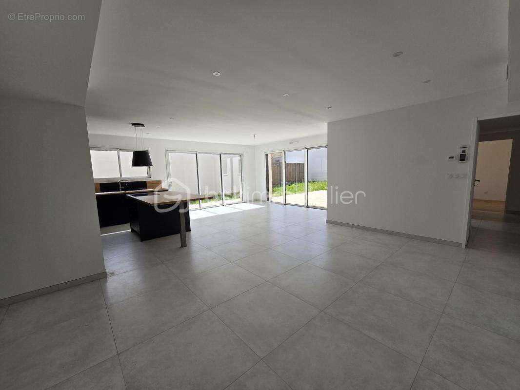 Maison à SAINT-HILAIRE-LA-FORET