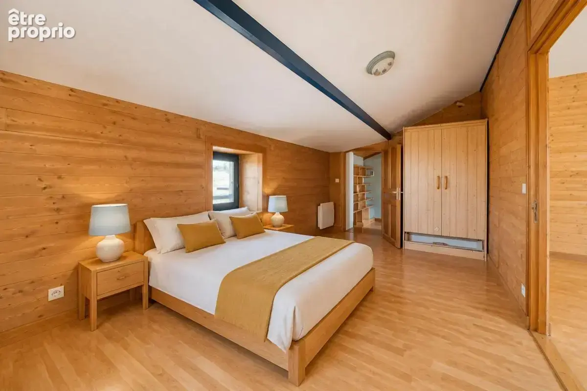 17700 VOUHÉ – ANCIENNE FORGE RÉNOVÉE – 239 M² - Gîte - Piscine - photo 11