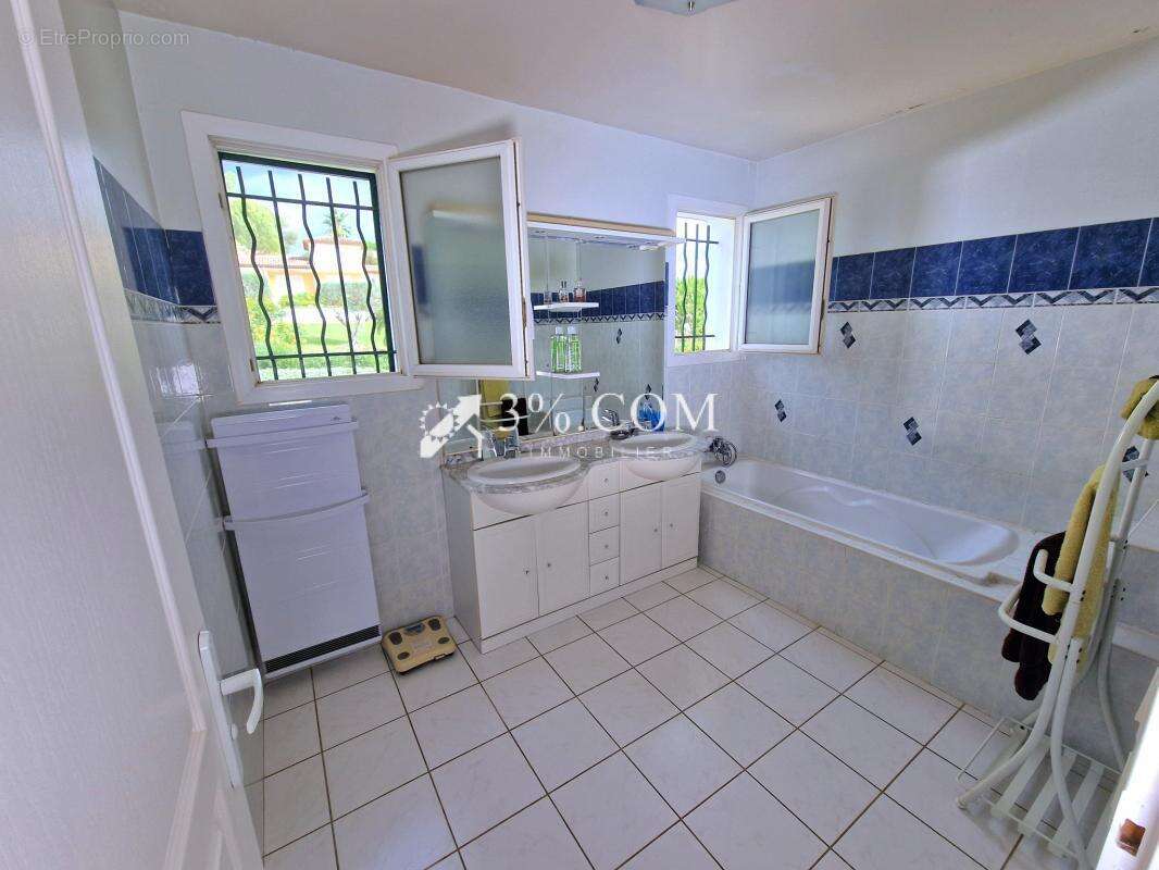 Maison à SAINT-RAPHAEL