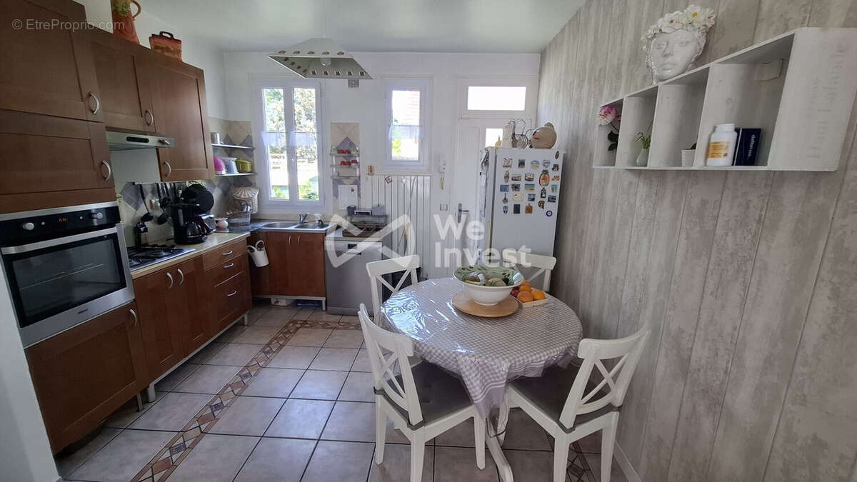 Maison à BROU-SUR-CHANTEREINE