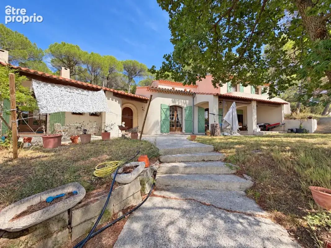 Propriété avec 6 chambres dans un cadre exceptionnel - photo 2