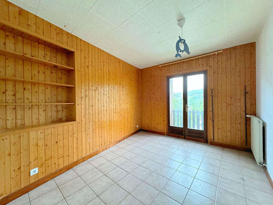 Appartement à SAINT-PIERRE-D'ALBIGNY