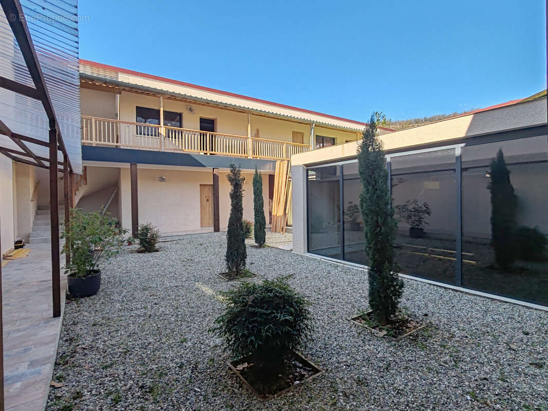 Appartement à LIVRON-SUR-DROME