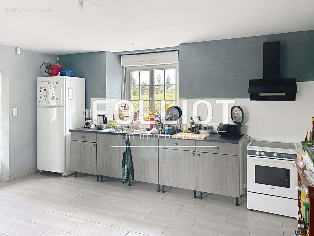 Maison à SAINT-SEVER-CALVADOS