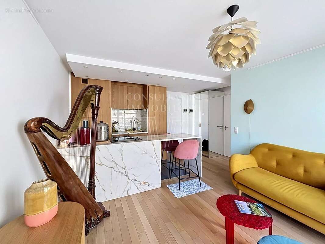 Appartement à LEVALLOIS-PERRET