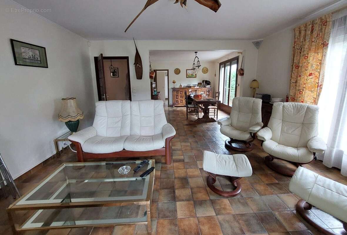 Maison à MONTFORT-L'AMAURY