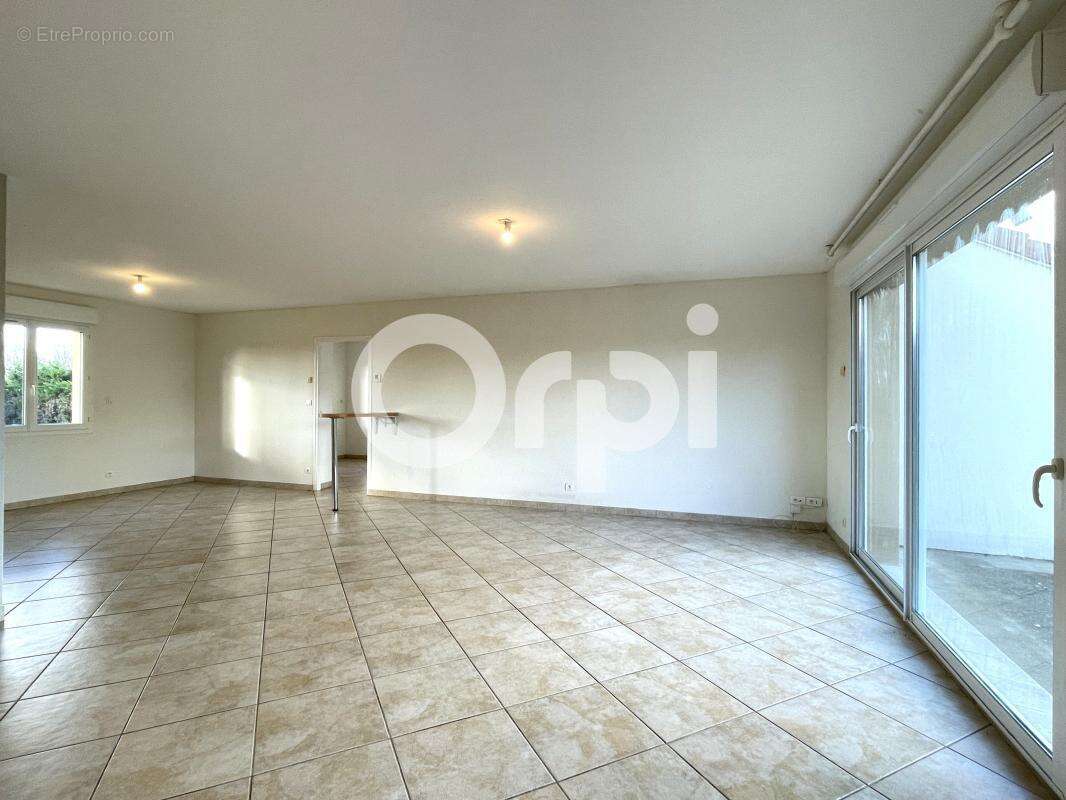 Maison à LA CROISILLE