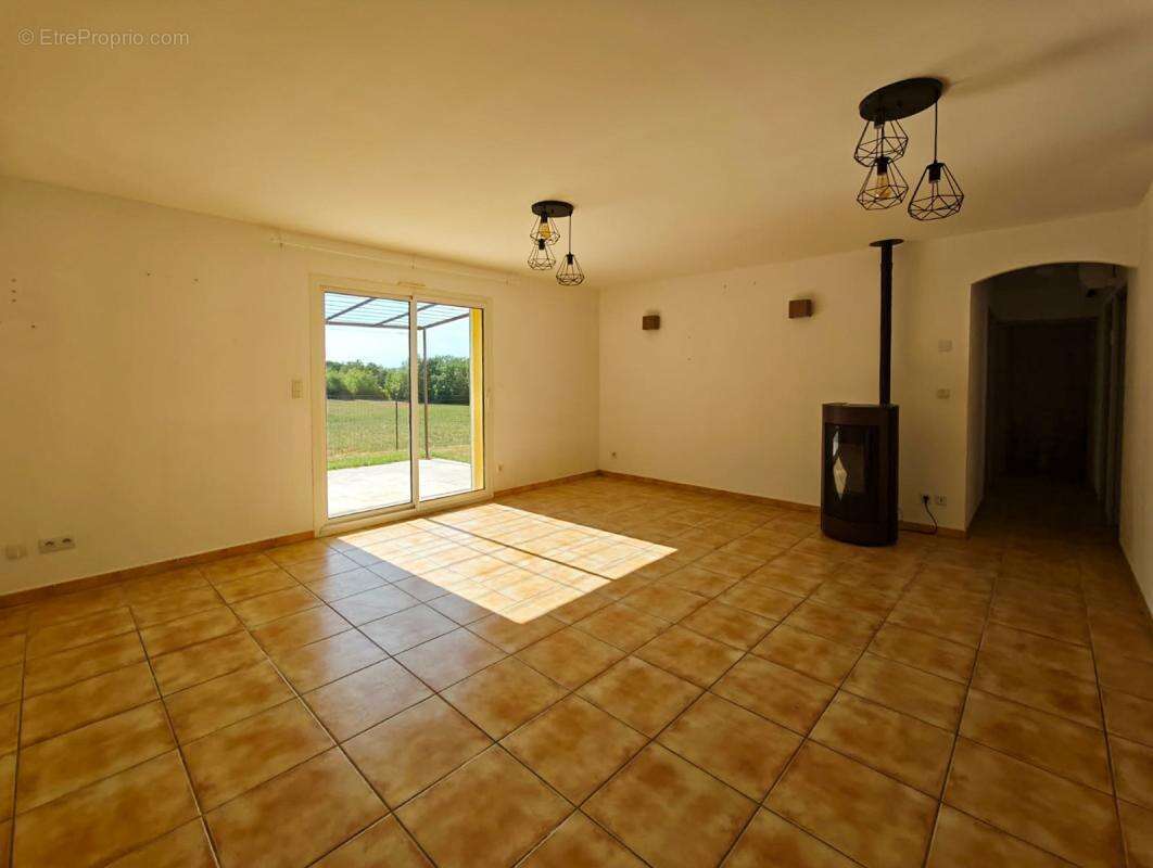 Villa T4 avec piscine et garage - photo 13
