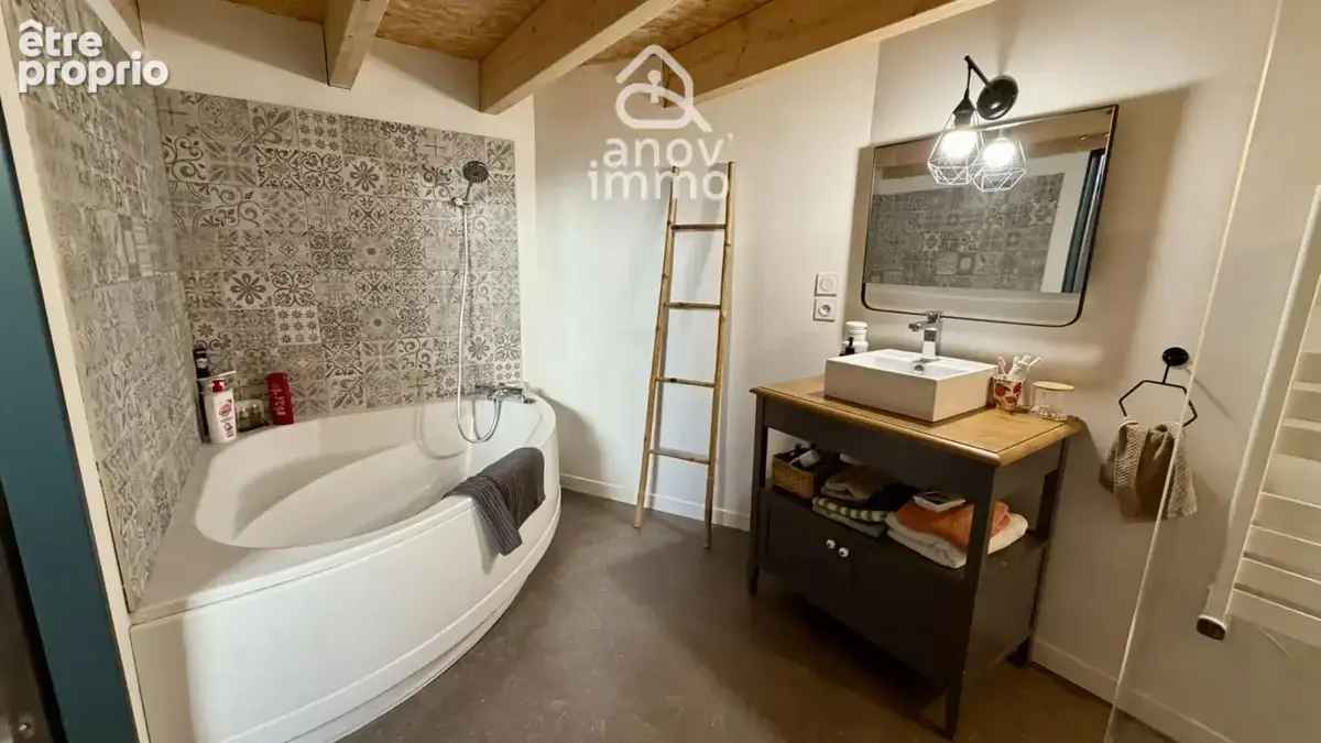 Maison au charme authentique et aux beaux volumes - photo 20