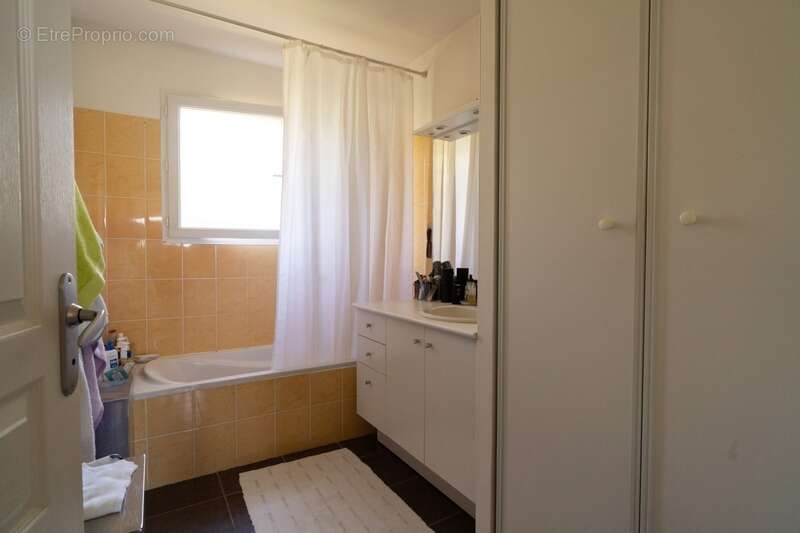 Maison à CHEVAGNY-LES-CHEVRIERES